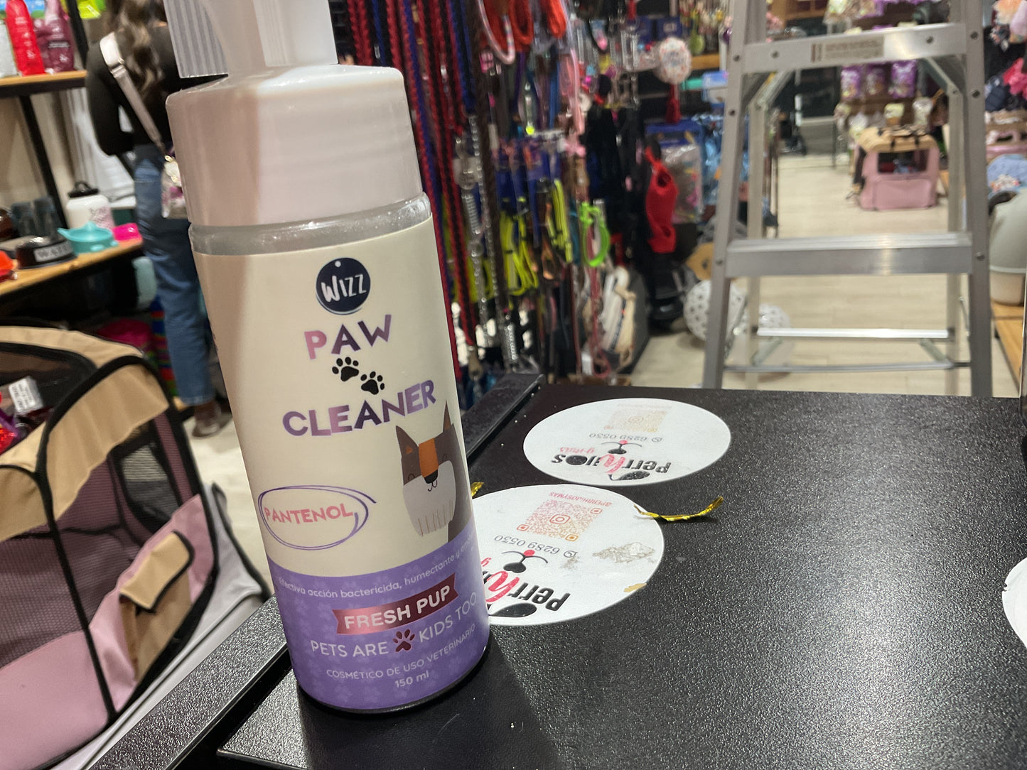 Paw cleaner 158