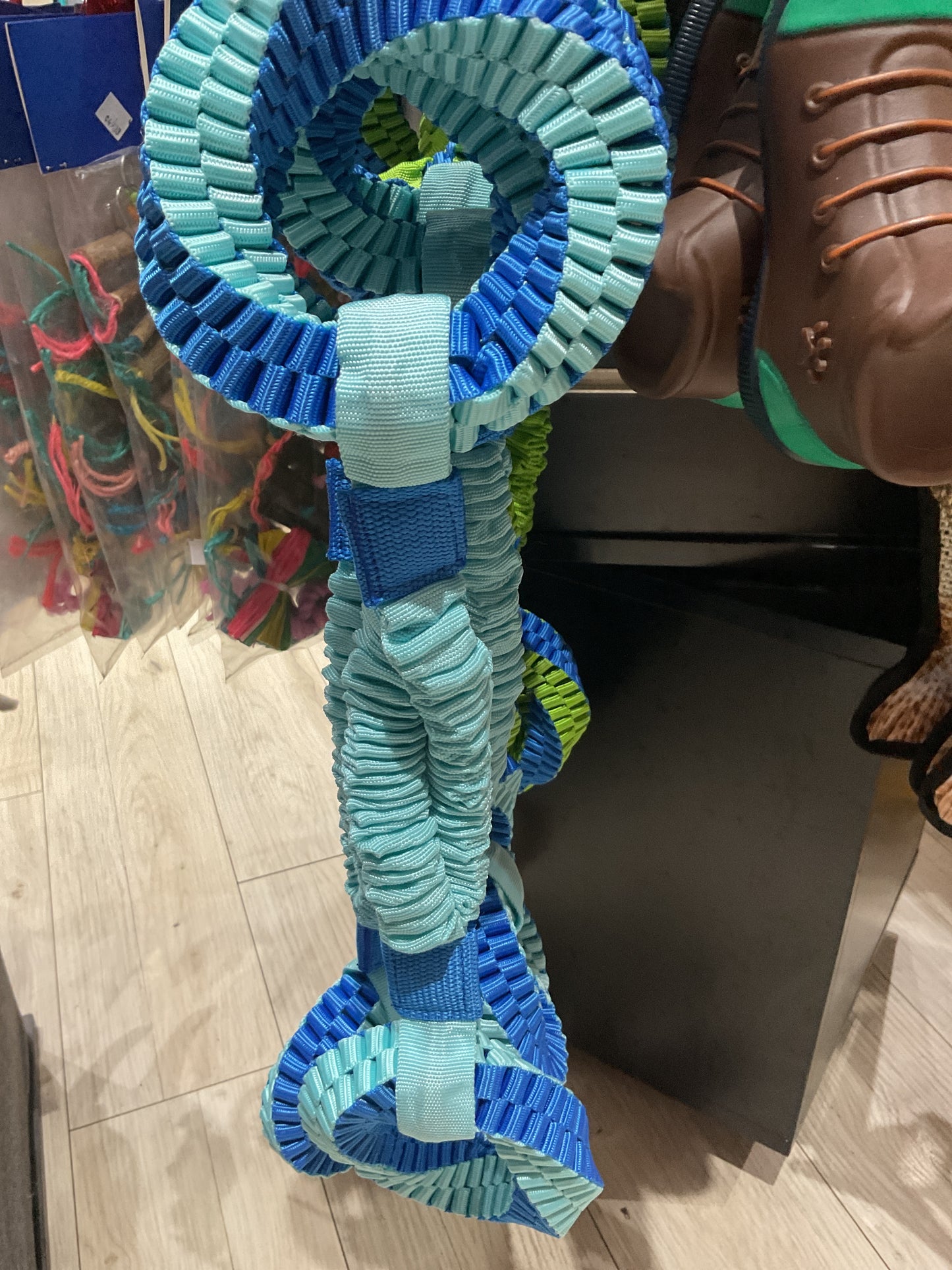 Juguete rueda con cuerda 2067.