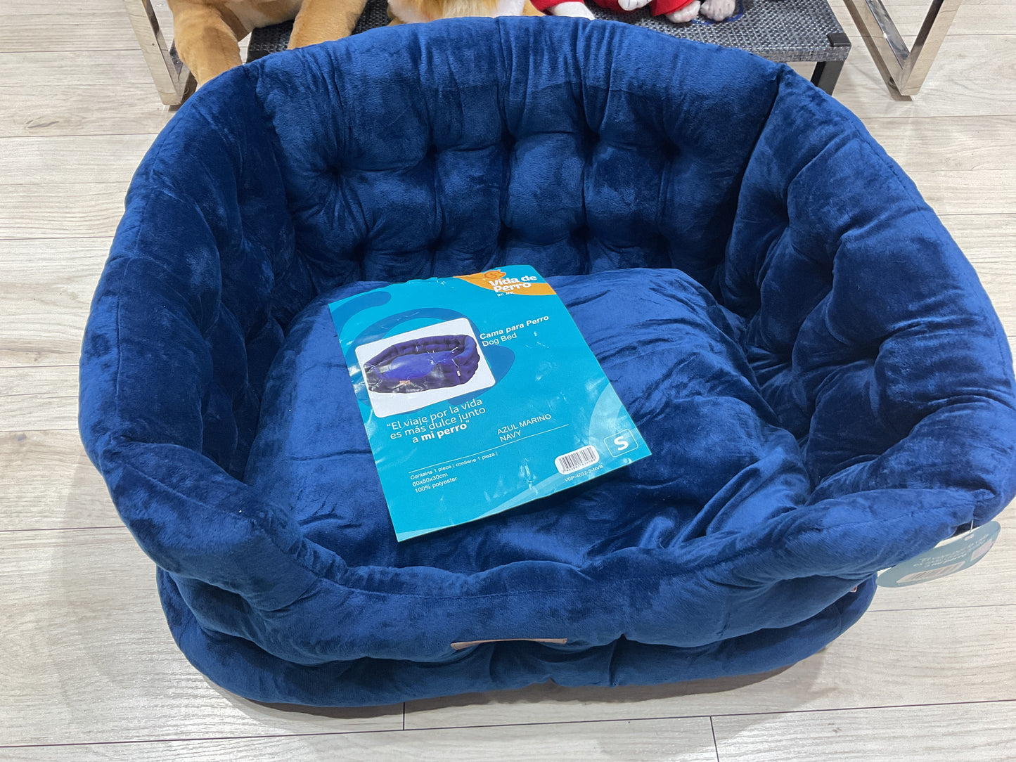 Cama Azul con paredes vida de perro S