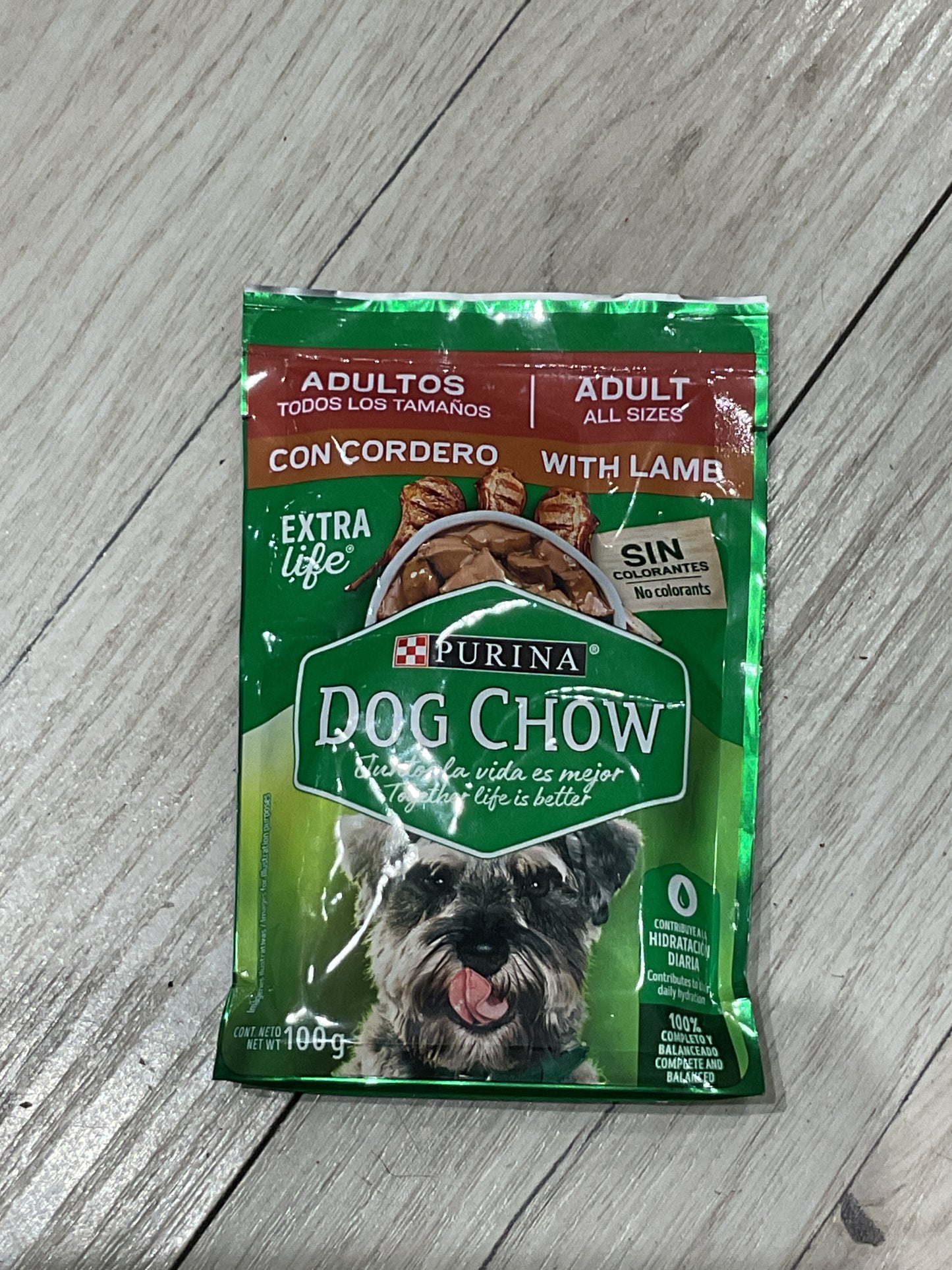 Paquetes de Dog Chow carnitas