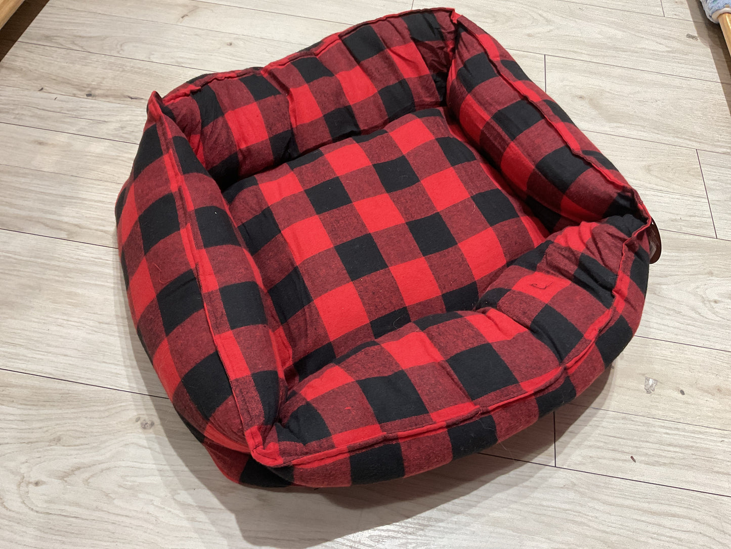 Cama roja nueva