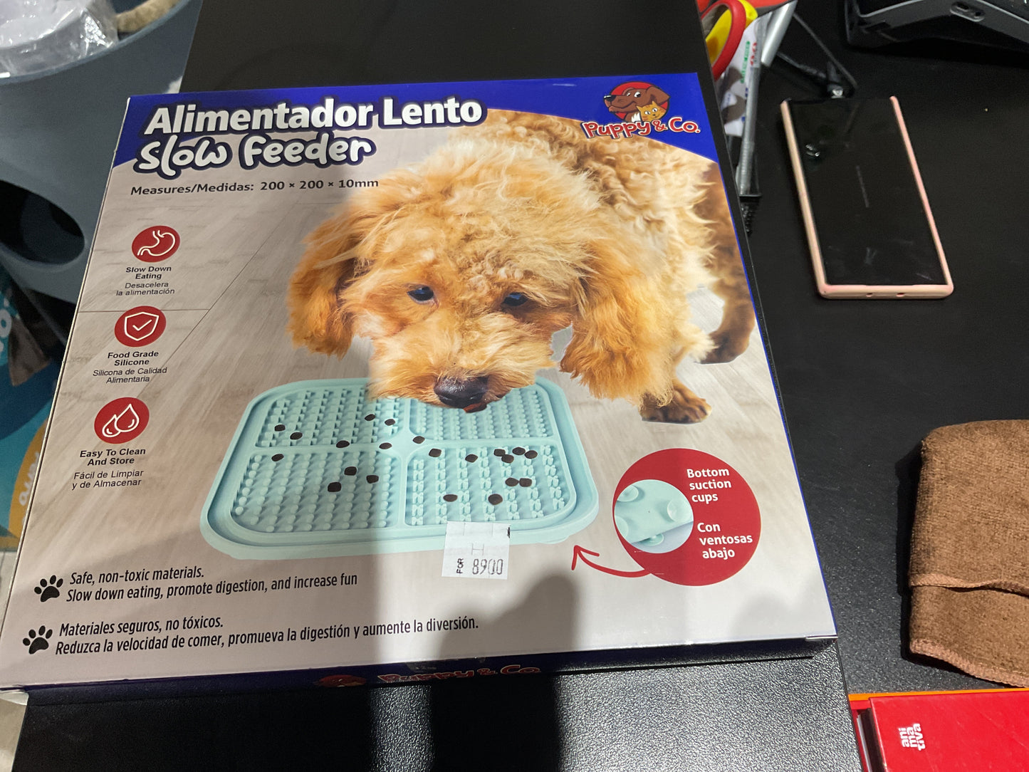 Alimentado lento para mascota color verde