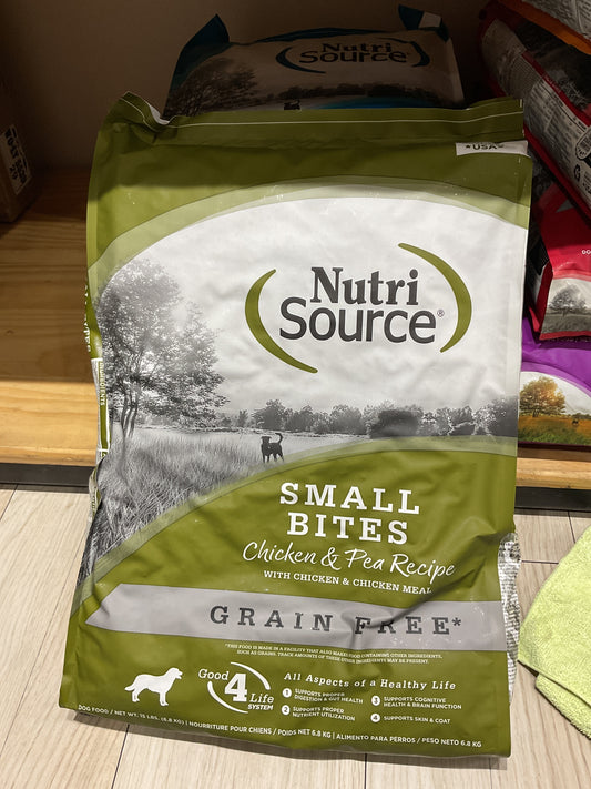 Nutri Source Small bites chicken y pea recipe 6.8kg