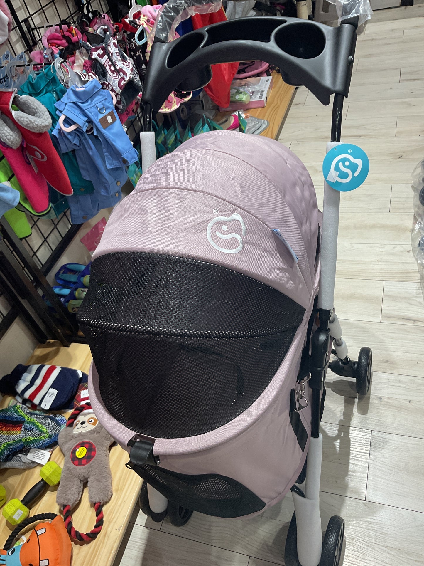 Coche vida de perro rosado ,azul y negro 048