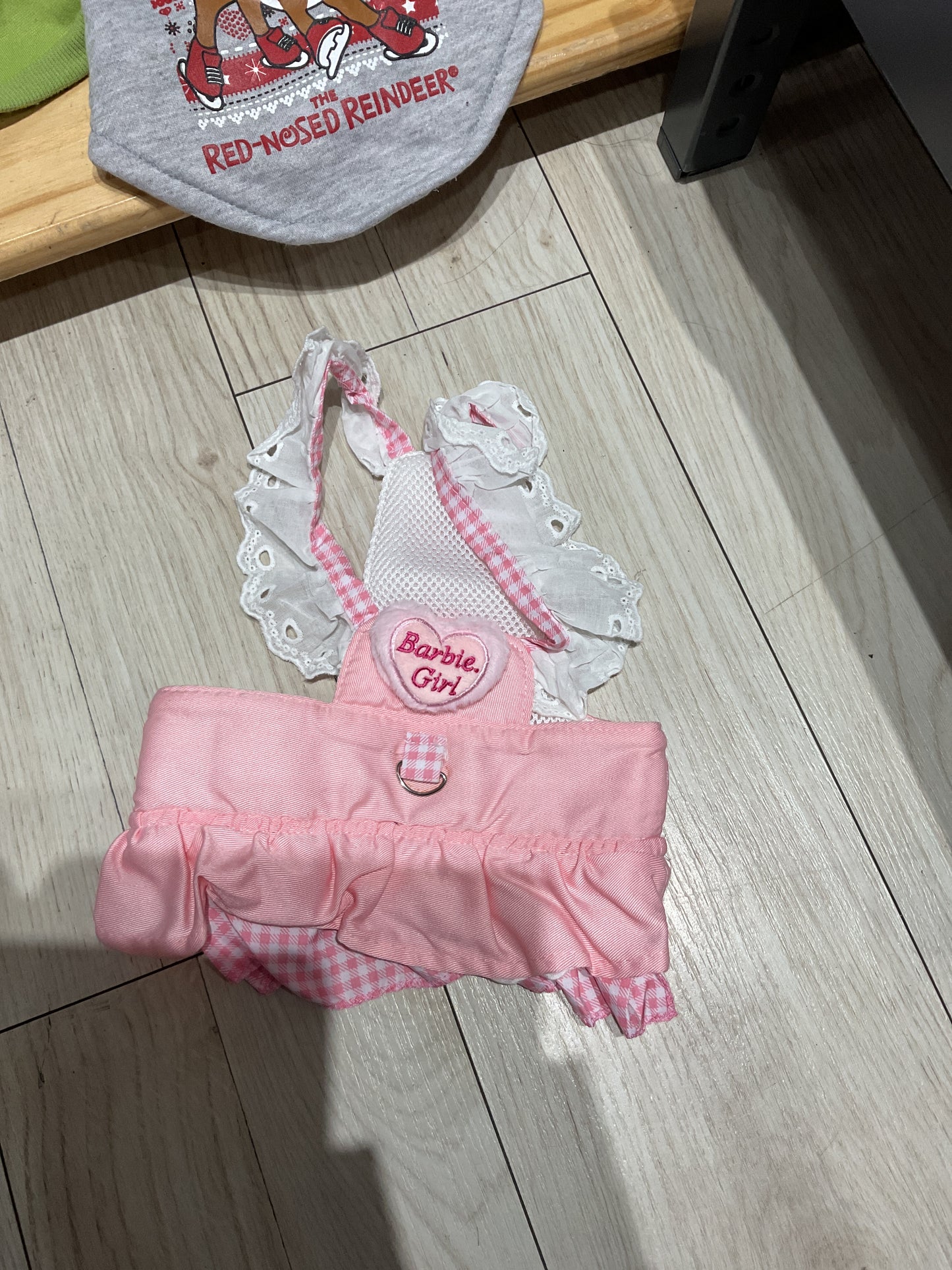 Pechera BARBIE rosa